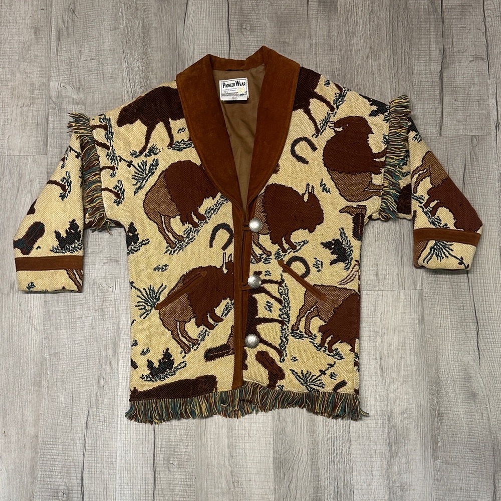 Vintage Pioneer Wear Bison western tapestry coat | Medium | Festival | 70s